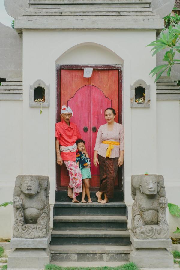 Rumah Paros & Gallery Sukawati Exteriör bild